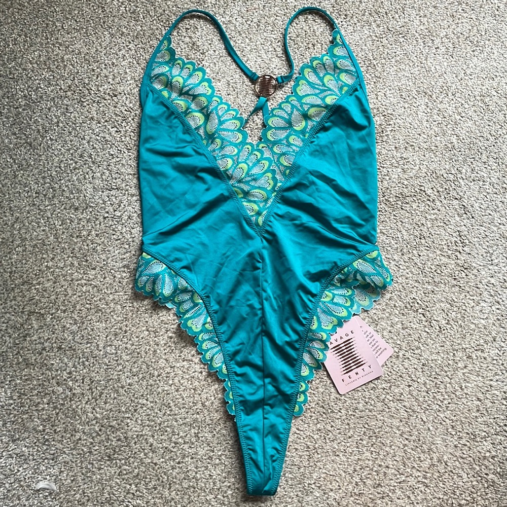 NWT Fenty x Savage Not Sorry Lace Teddy